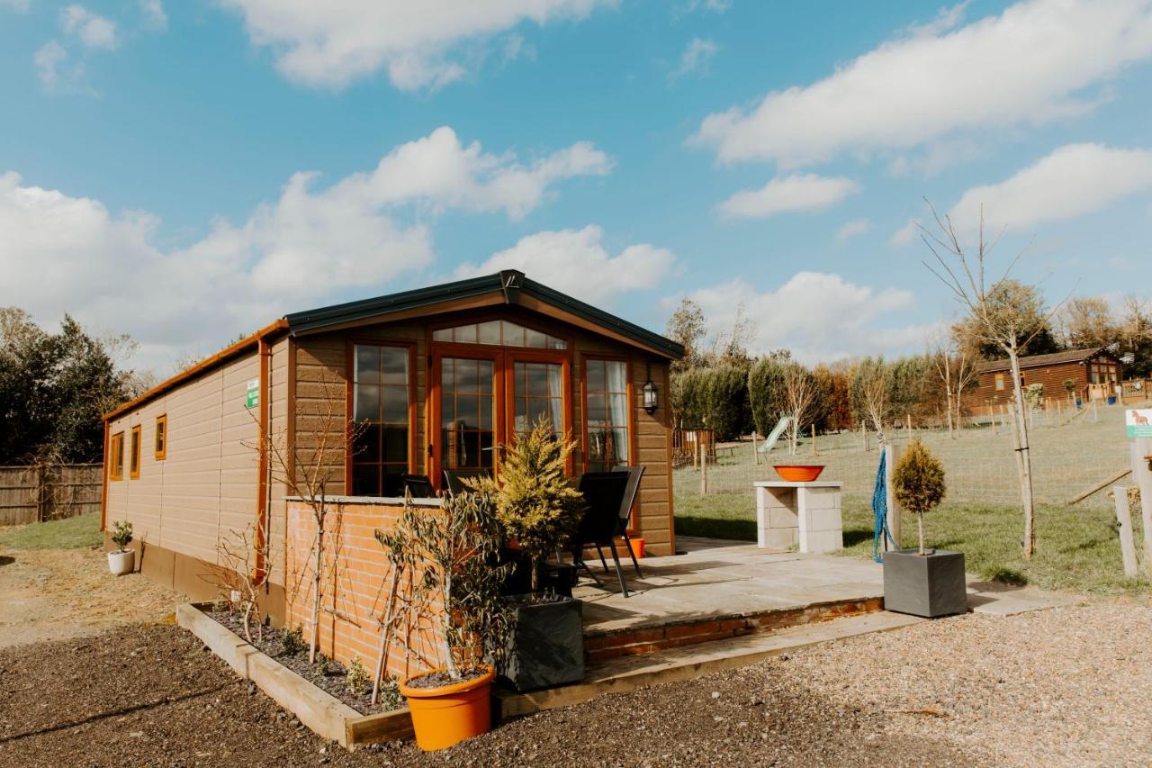 Fairview Farm Holiday Accommodation 14 Luxury Lodges, Cabins, Dog Friendly, Suitable For Couples, Families And Groups, Wedding Guests , Corporate Events, Sleeps 2-65 Guests In Ravenshead, Nottingham Near Sherwood Forest, Set In 88 Acres Eksteriør bilde