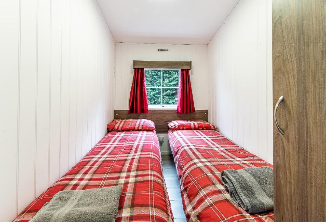 Fairview Farm Holiday Accommodation 14 Luxury Lodges, Cabins, Dog Friendly, Suitable For Couples, Families And Groups, Wedding Guests , Corporate Events, Sleeps 2-65 Guests In Ravenshead, Nottingham Near Sherwood Forest, Set In 88 Acres Eksteriør bilde