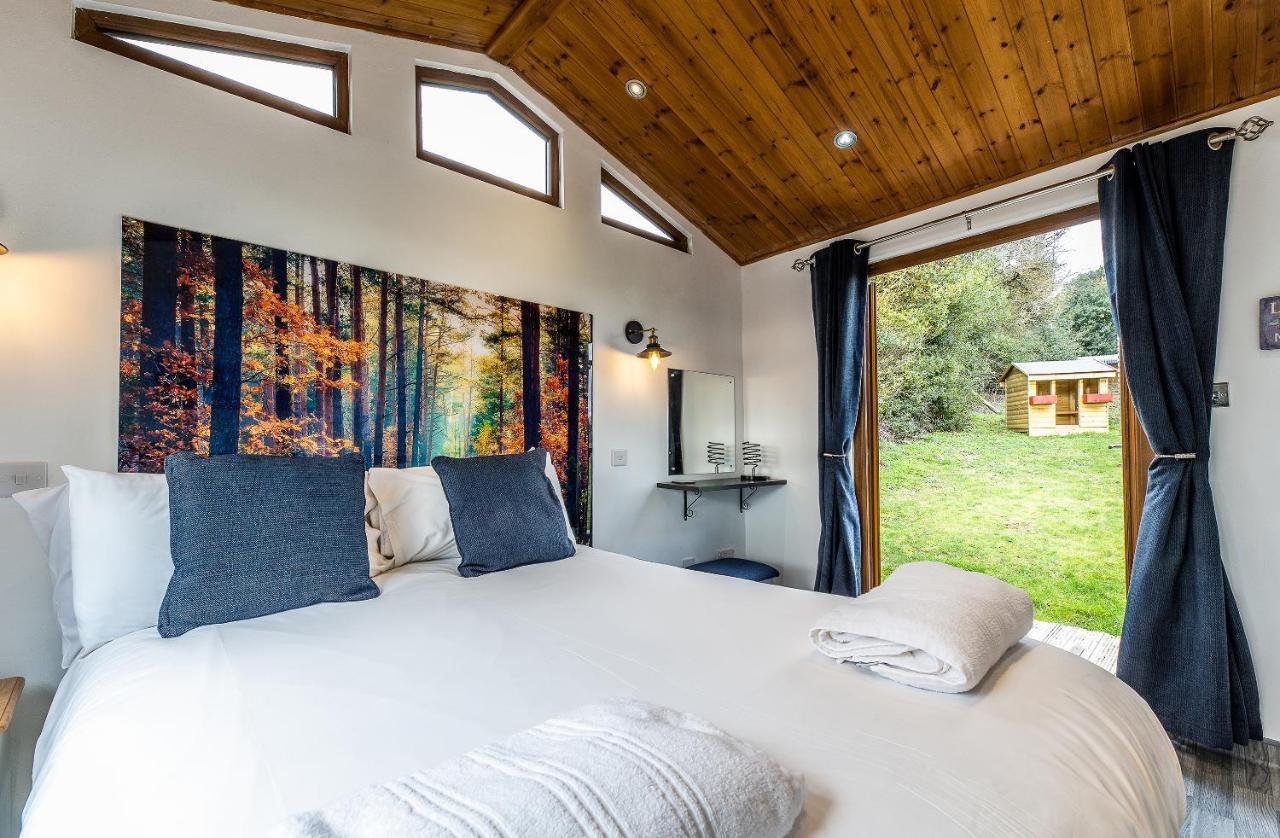 Fairview Farm Holiday Accommodation 14 Luxury Lodges, Cabins, Dog Friendly, Suitable For Couples, Families And Groups, Wedding Guests , Corporate Events, Sleeps 2-65 Guests In Ravenshead, Nottingham Near Sherwood Forest, Set In 88 Acres Eksteriør bilde