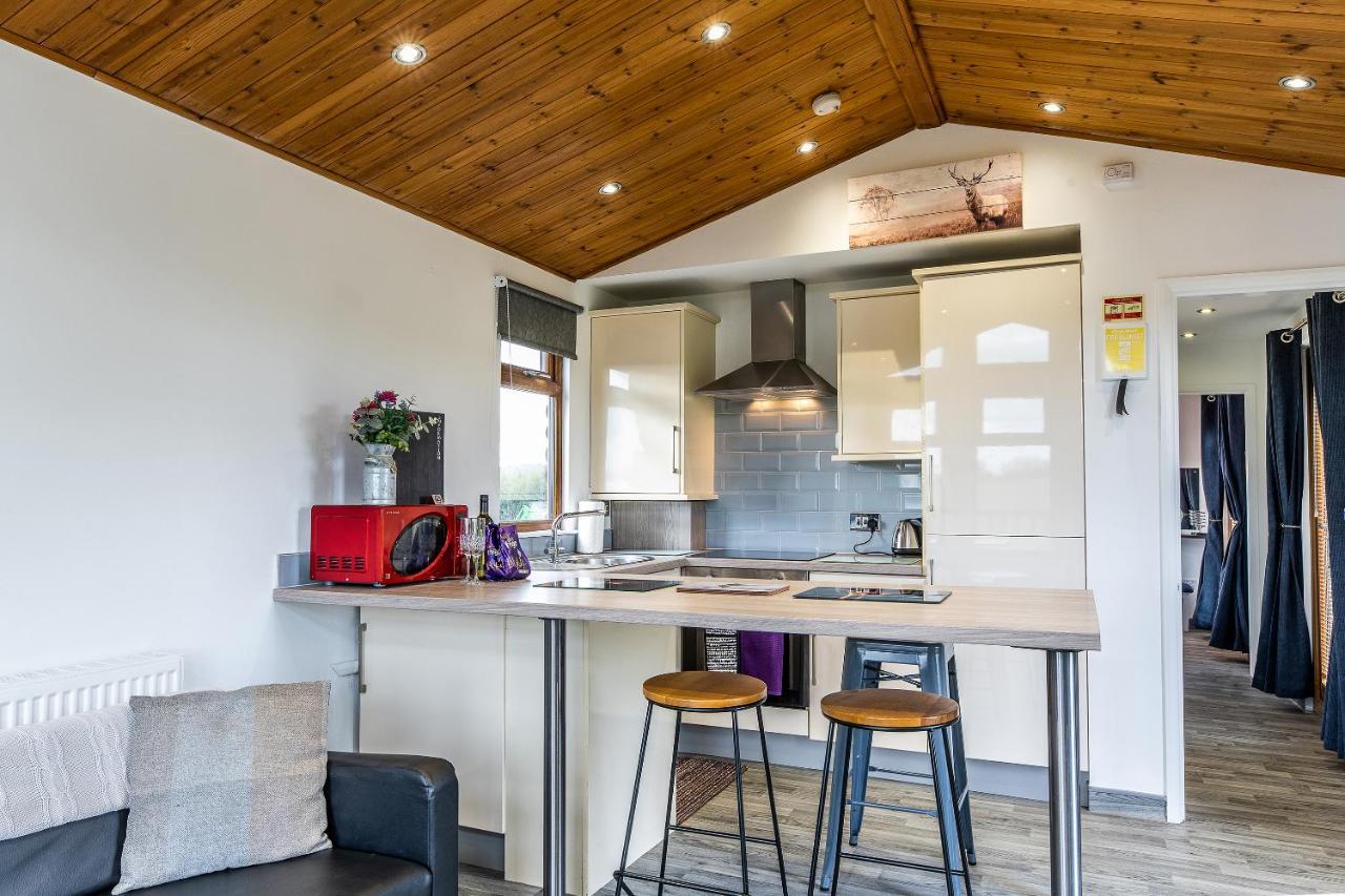 Fairview Farm Holiday Accommodation 14 Luxury Lodges, Cabins, Dog Friendly, Suitable For Couples, Families And Groups, Wedding Guests , Corporate Events, Sleeps 2-65 Guests In Ravenshead, Nottingham Near Sherwood Forest, Set In 88 Acres Eksteriør bilde