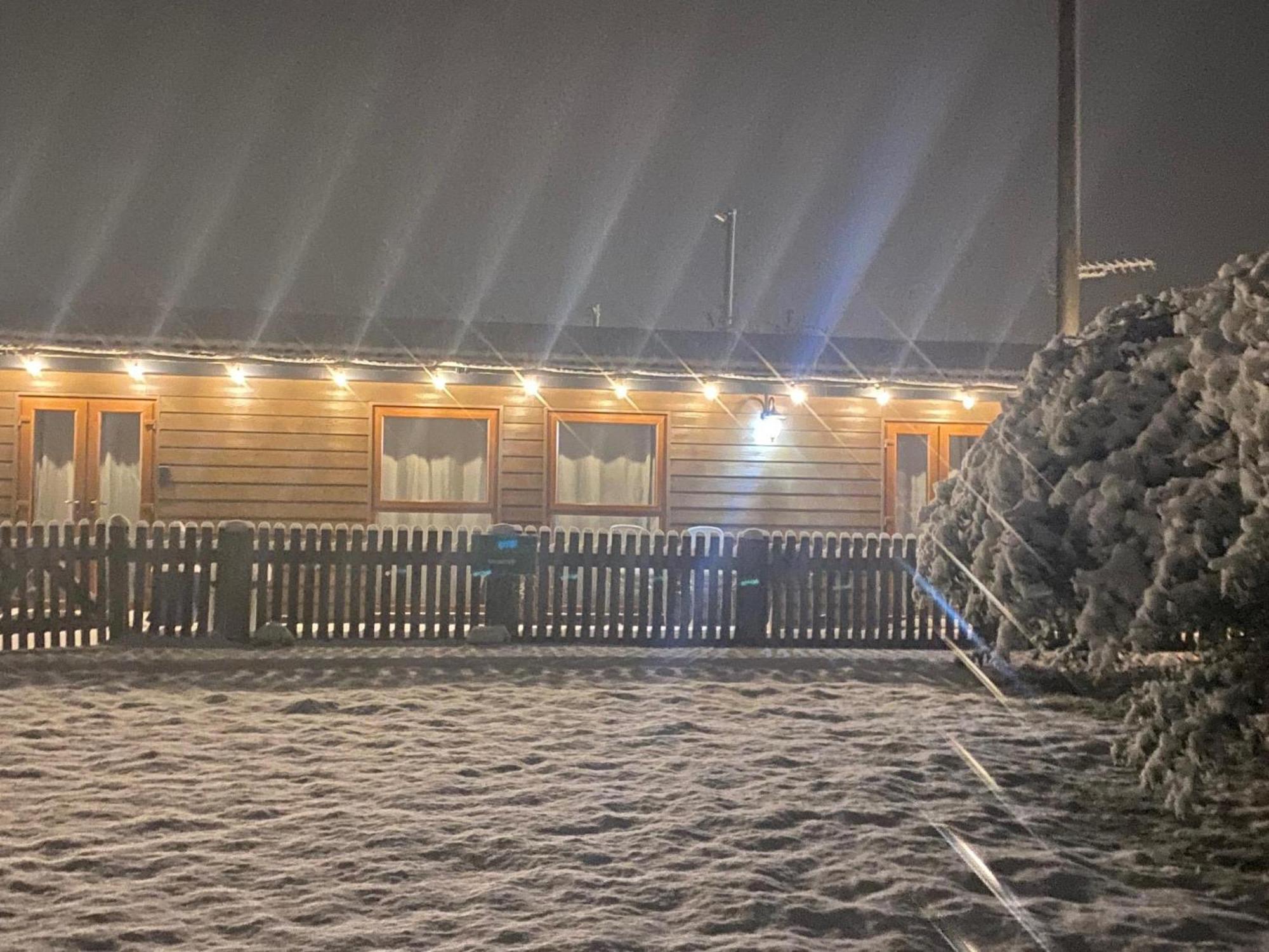Fairview Farm Holiday Accommodation 14 Luxury Lodges, Cabins, Dog Friendly, Suitable For Couples, Families And Groups, Wedding Guests , Corporate Events, Sleeps 2-65 Guests In Ravenshead, Nottingham Near Sherwood Forest, Set In 88 Acres Eksteriør bilde