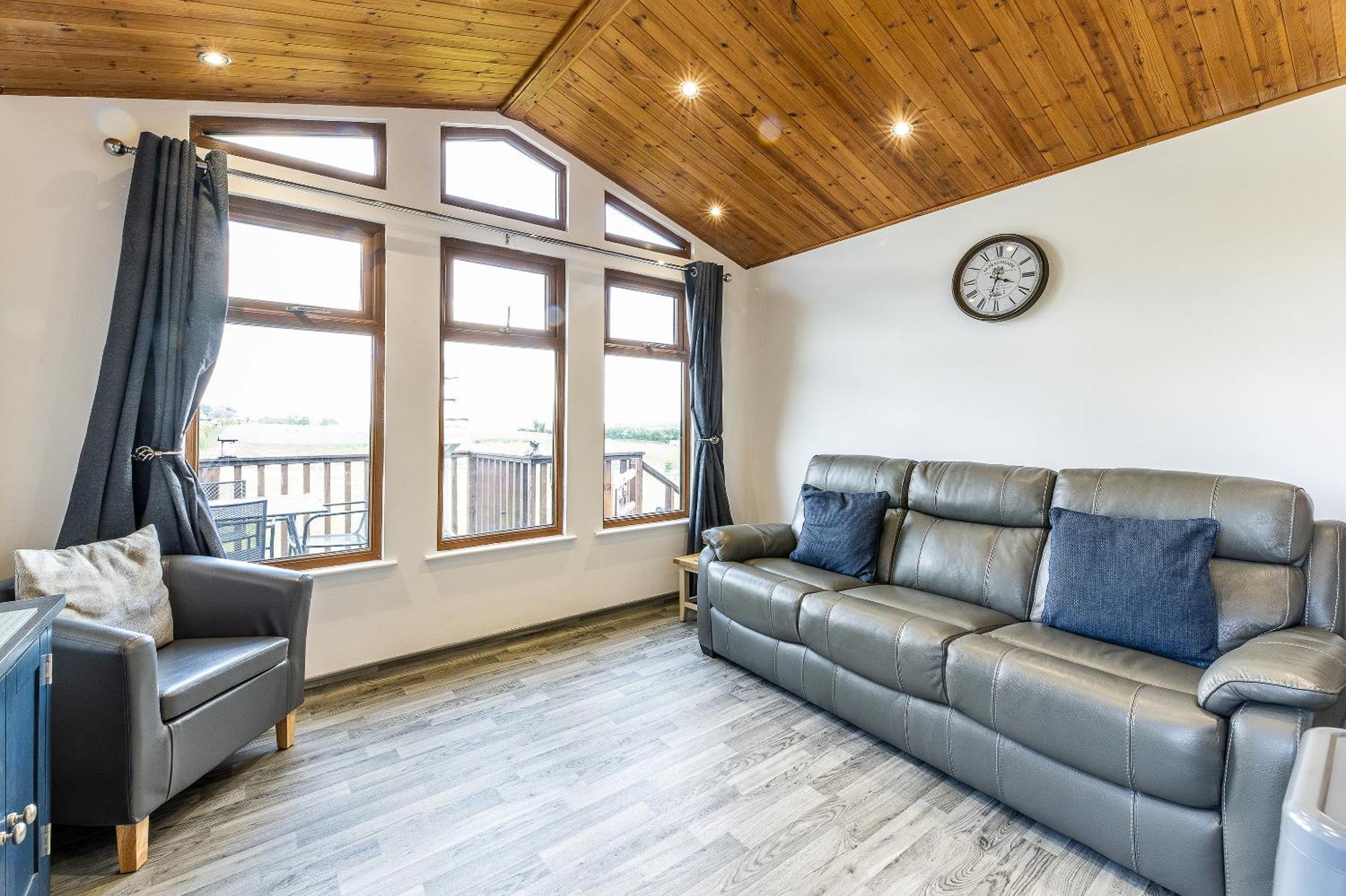 Fairview Farm Holiday Accommodation 14 Luxury Lodges, Cabins, Dog Friendly, Suitable For Couples, Families And Groups, Wedding Guests , Corporate Events, Sleeps 2-65 Guests In Ravenshead, Nottingham Near Sherwood Forest, Set In 88 Acres Eksteriør bilde