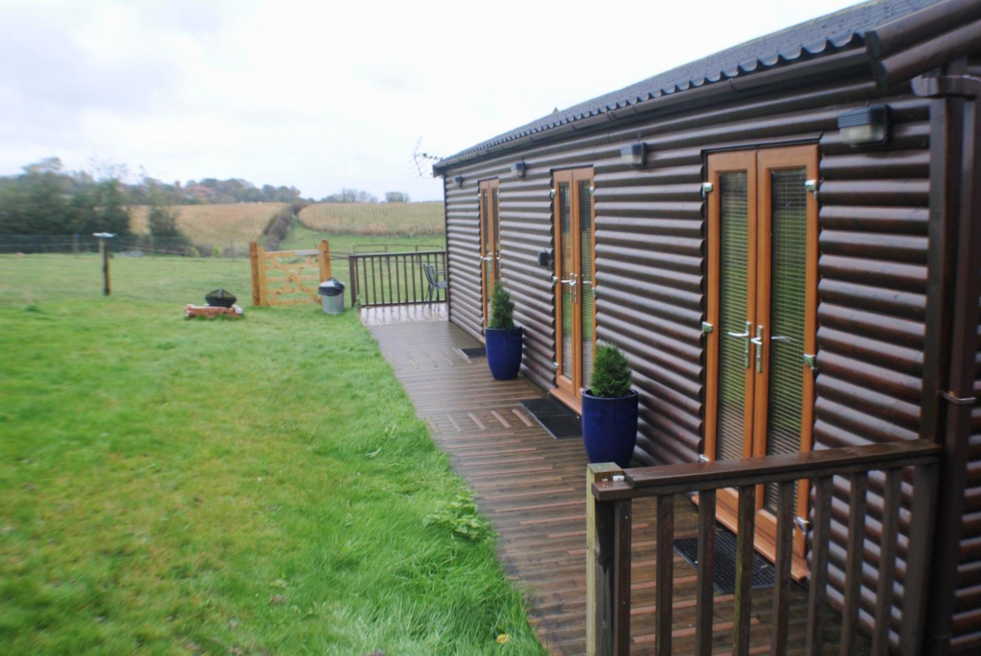 Fairview Farm Holiday Accommodation 14 Luxury Lodges, Cabins, Dog Friendly, Suitable For Couples, Families And Groups, Wedding Guests , Corporate Events, Sleeps 2-65 Guests In Ravenshead, Nottingham Near Sherwood Forest, Set In 88 Acres Rom bilde